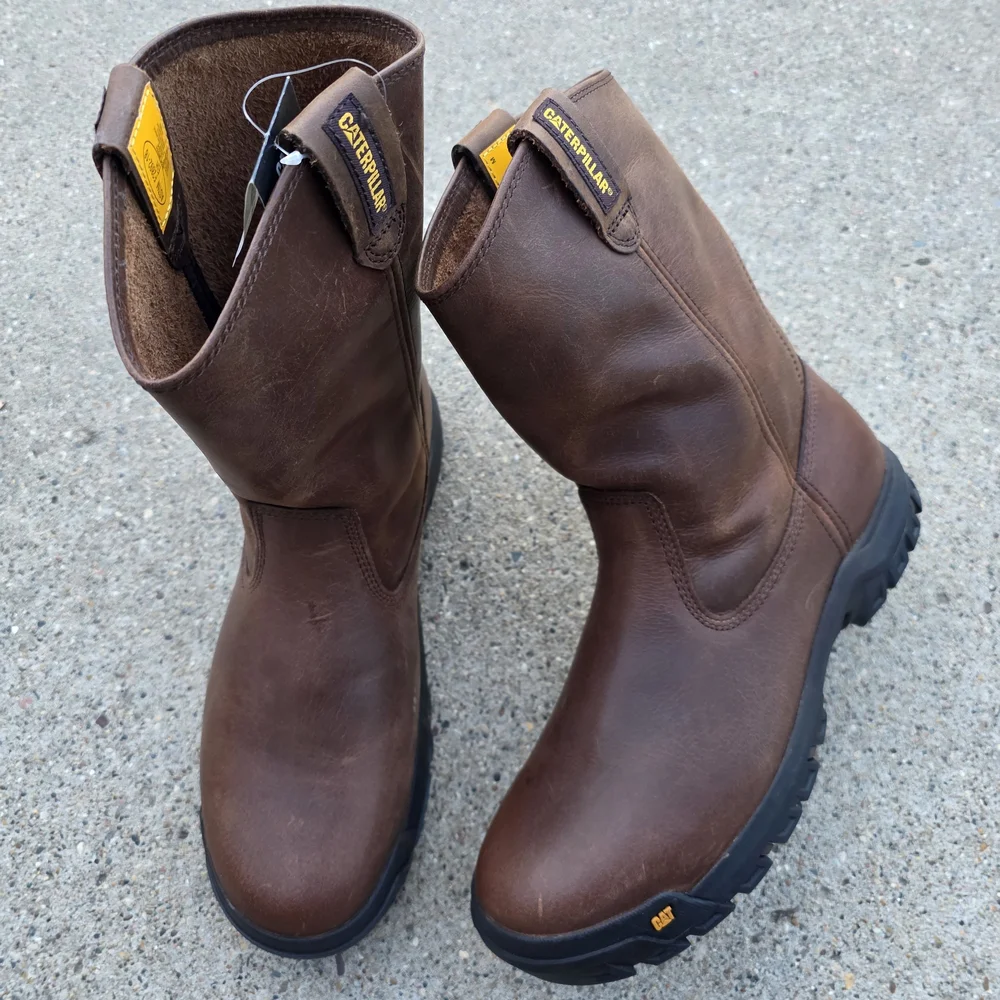 Caterpillar Men's Brown Leather  Size 11 Boots